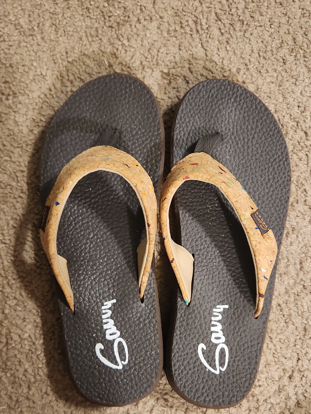 Savvy Women's cork textured straps comfy flip-flop sandals.  Size 7